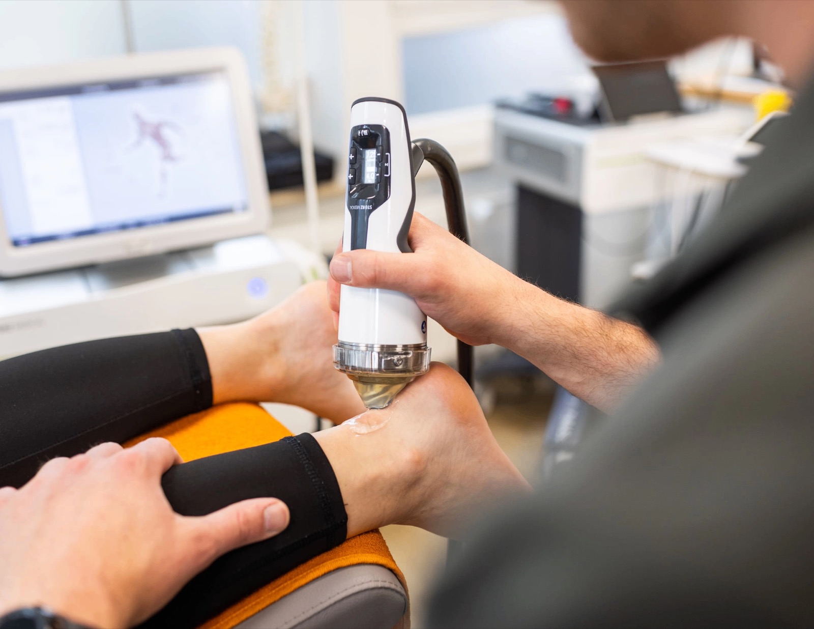 Shockwave therapie behandeling enkel
